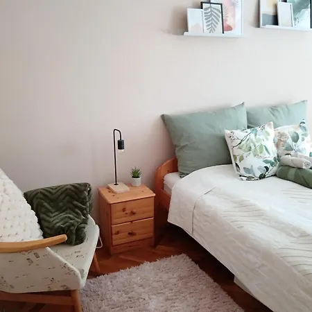 Tulipán Apartamento Bekescsaba